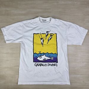 Vintage Galapagos Diving Full Of Surprises Art Shirt‎ Adult Size Medium
